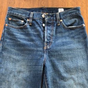 Levi’s frayed crop wedgie jeans